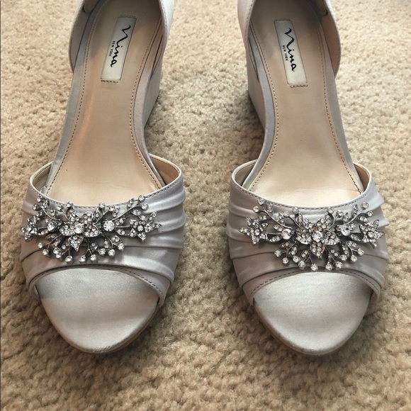Nina Emiko Dress Pump, size 9, silver - Picture 6 of 9